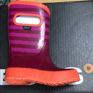Bogs kids rain boots size 7